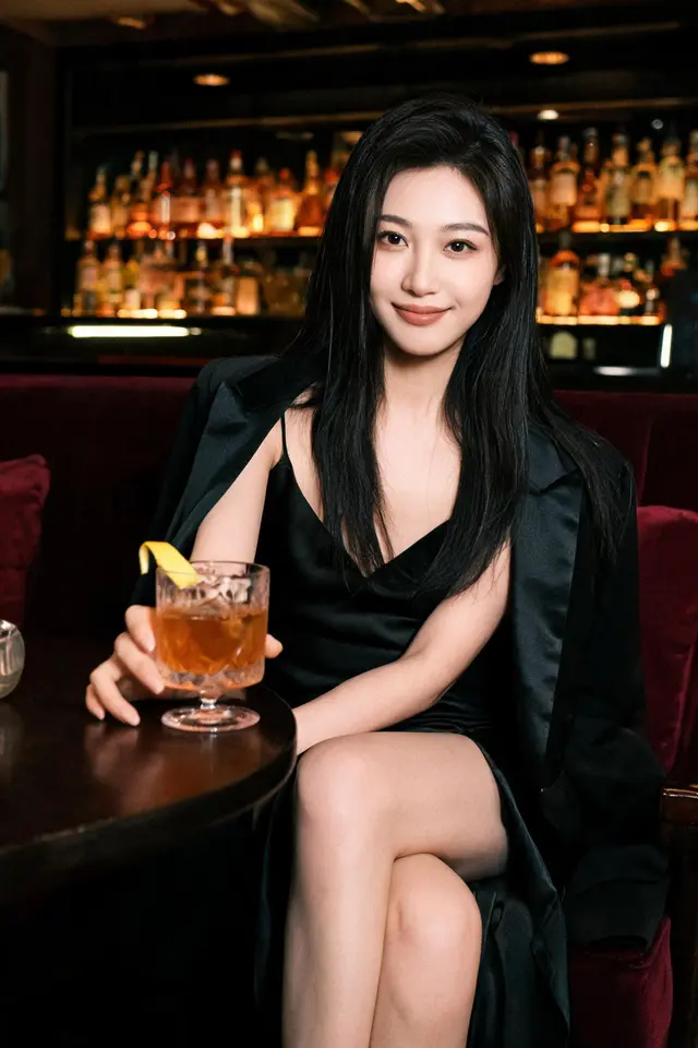 罗熙葳 形象图