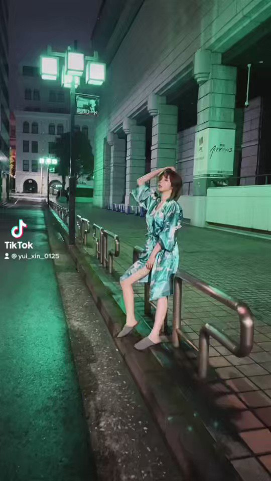 辛尤里 X 动态媒体 1