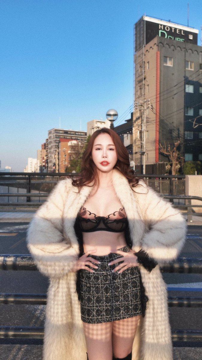 Tokyo More videos in Tokyo for vip: https:// onlyfans.com/onlyyuixin｜媒体1