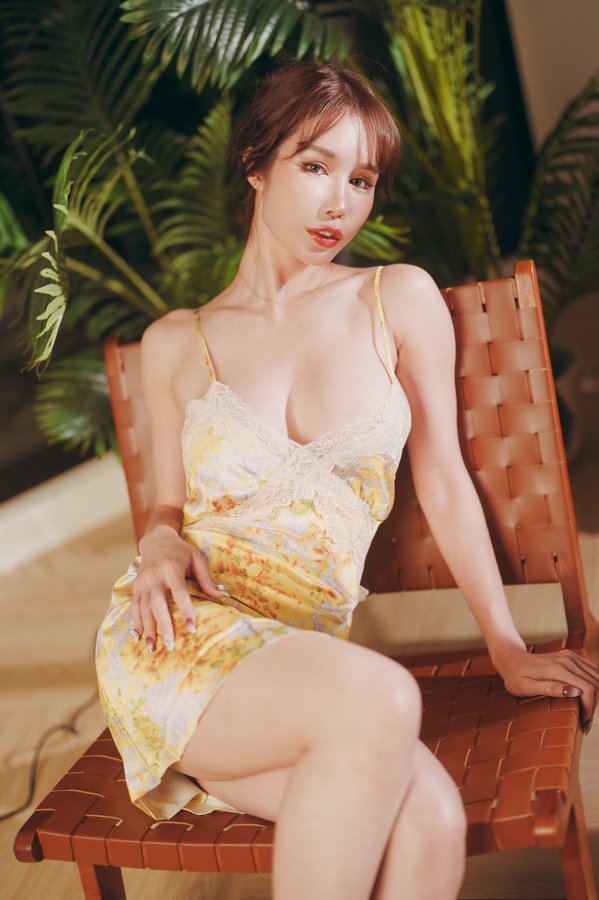 No one but you 。 https:// onlyfans.com/yui_xin_tw｜媒体2