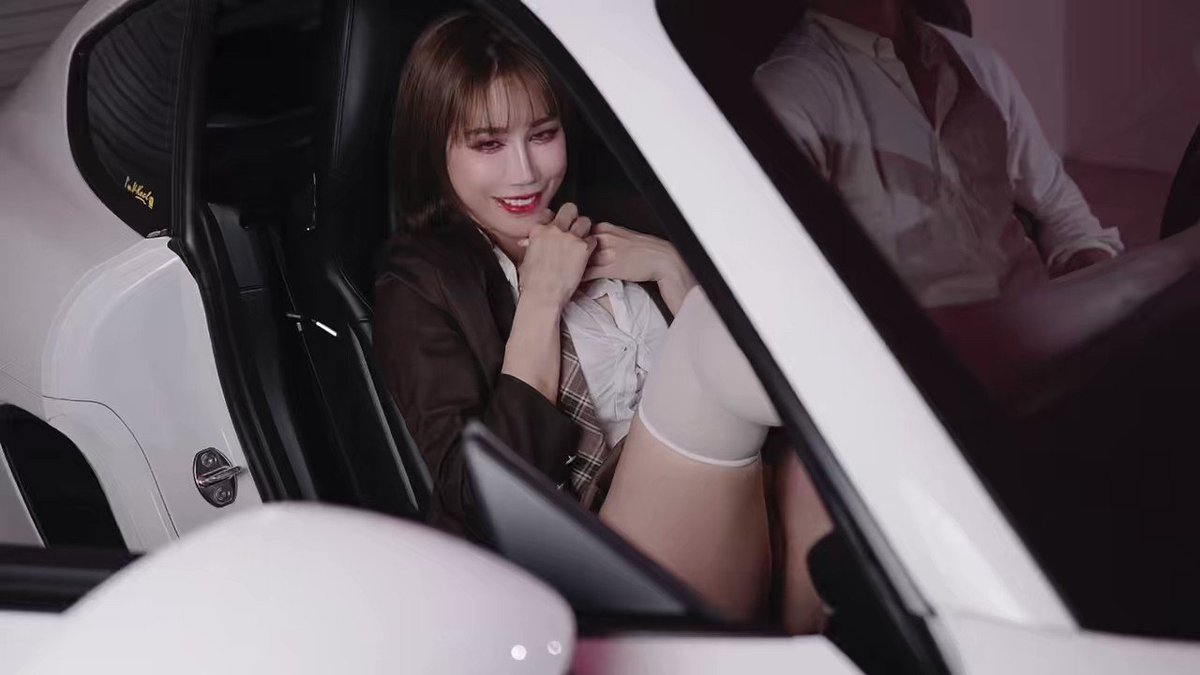 辛尤里 X 动态媒体 1