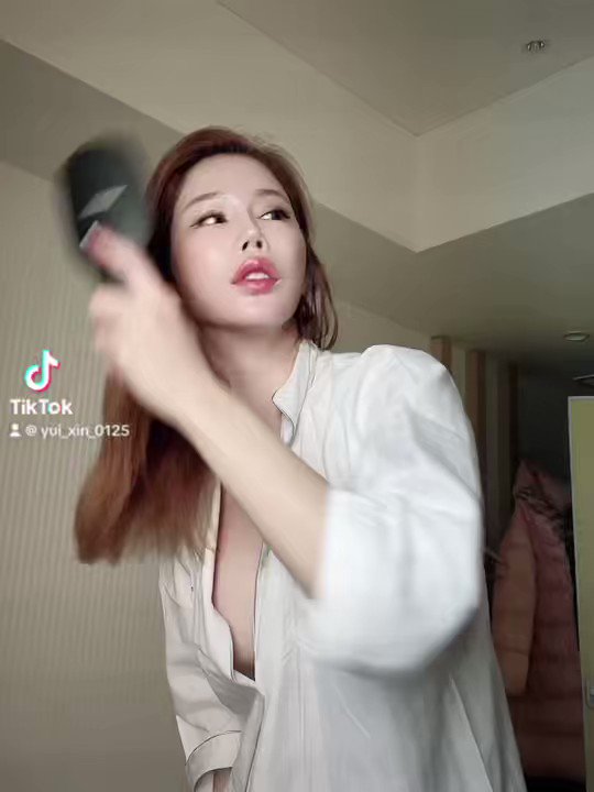 辛尤里 X 动态媒体 1