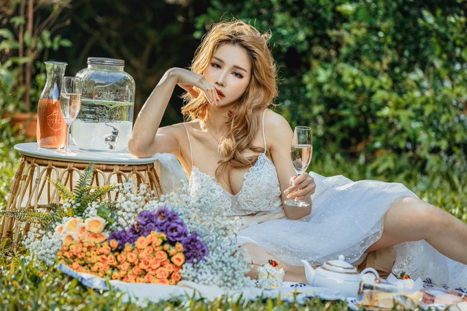 #blonde #picnic #styled #influencer #mylove #bebold #beautyshot #selfielove #se…｜媒体3