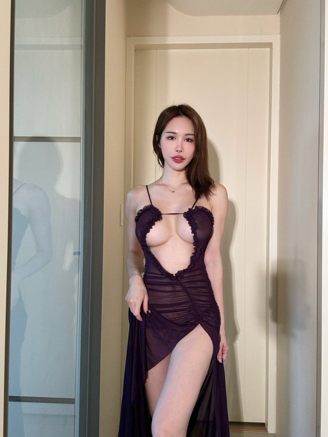 https:// onlyfans.com/930762145/yui_ xin_tw … 新年快樂！｜媒体3