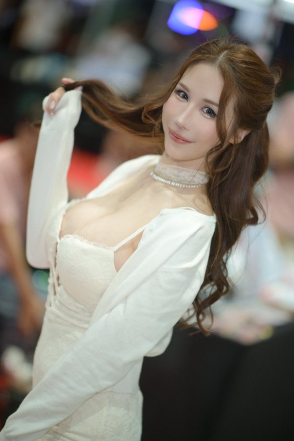 Thank you to all the fans who came to interact and join my event. It was my fir…｜媒体1